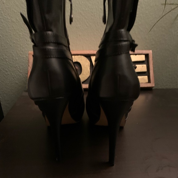 Rock&Republic Booties - Picture 5 of 9